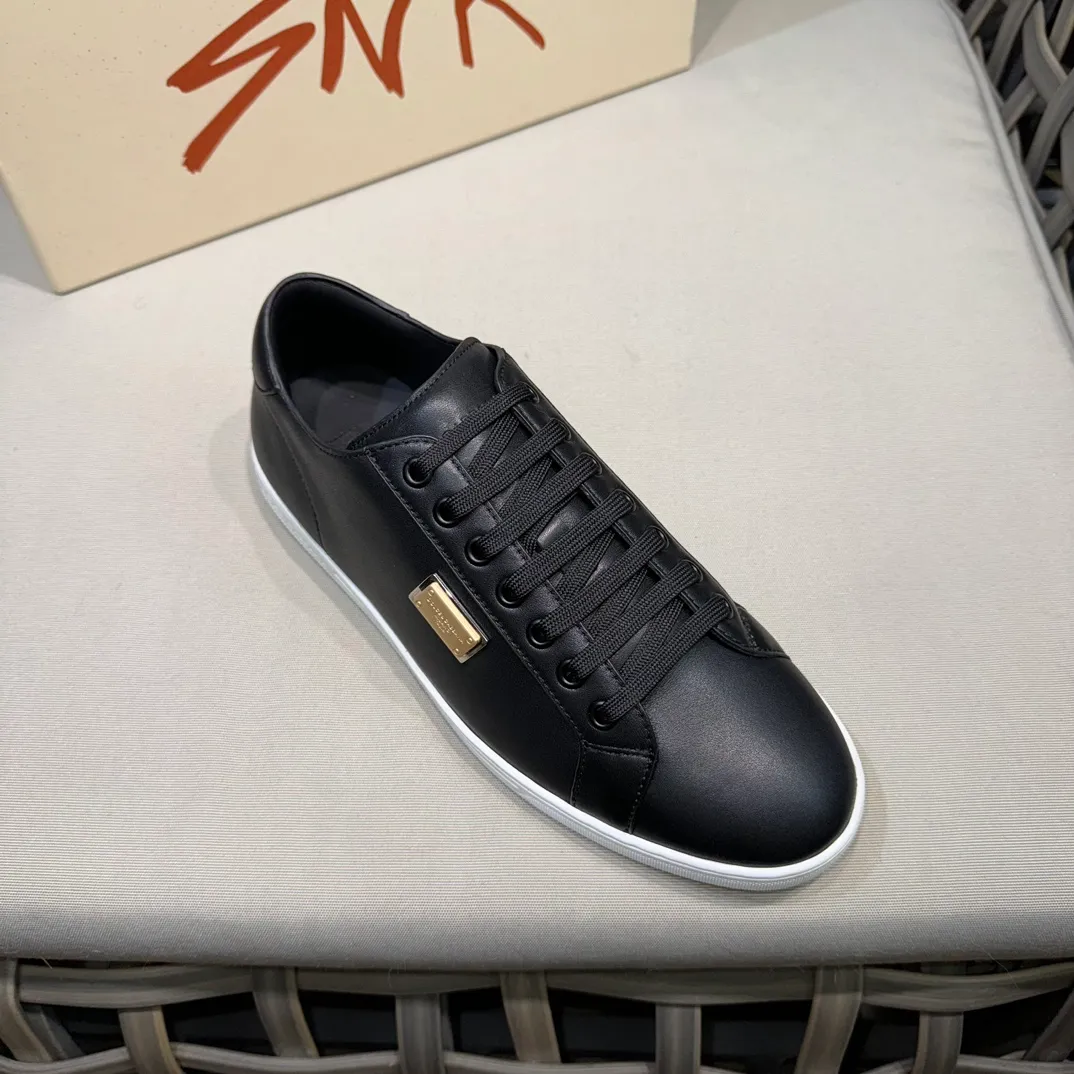 Men's Men's Shoes 💰400 [New Style] 🐝🐝DG—Dolce&G men's calfskin sneakers Portofino Yacht shoes, simple and versatile design, unique saddle leather soles. The Dolce &G logo rear wing is the icing on the cake. Imported cowhide + rubber outsole Size: 39-44 (customized at 38.45)